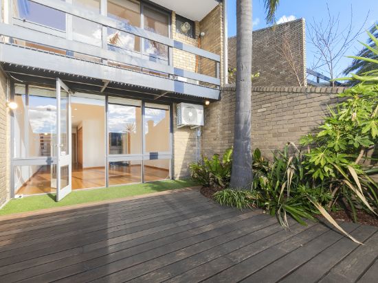 8/33 Nepean Highway, Elsternwick, Vic 3185