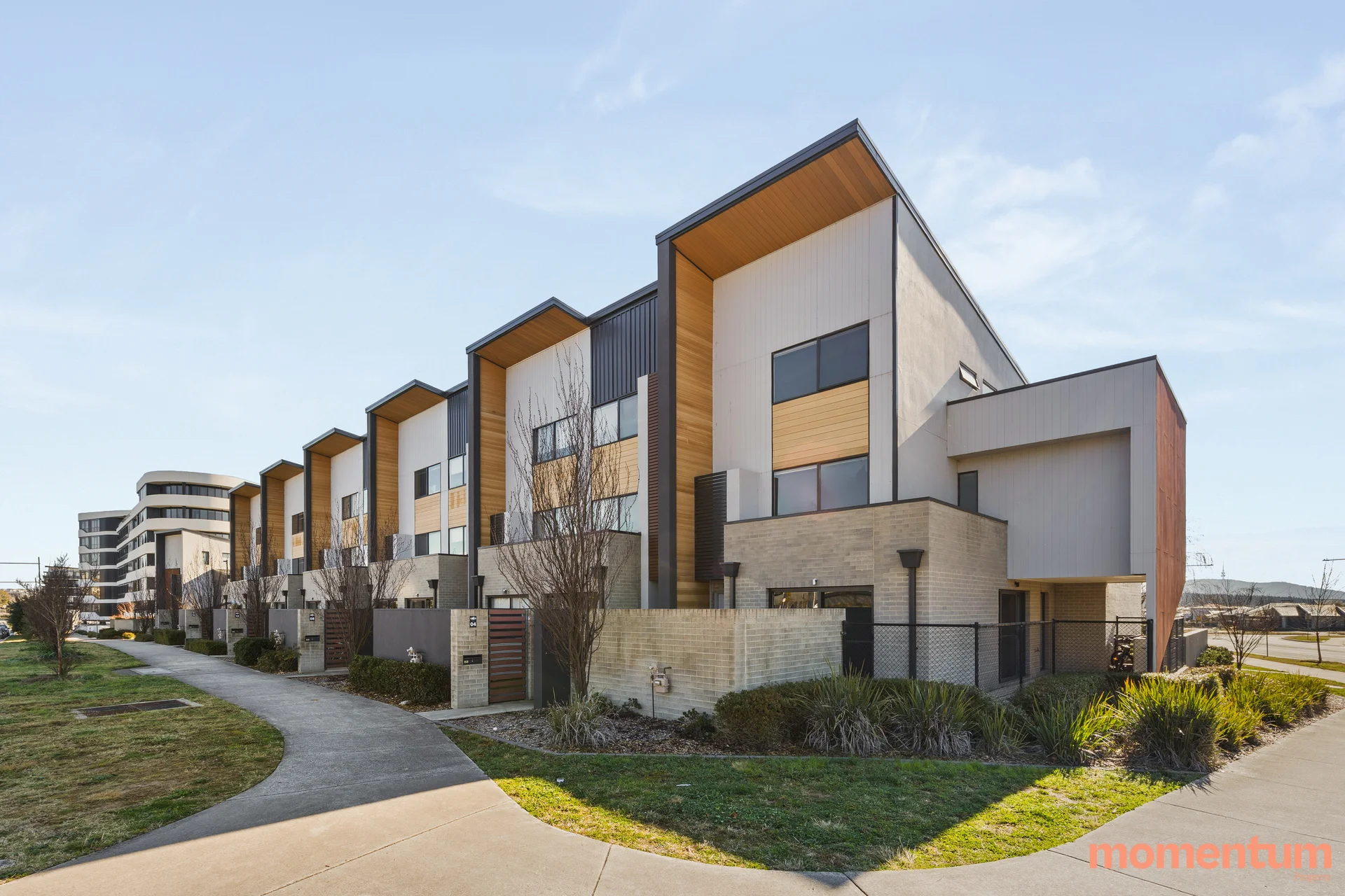8 John Gorton Drive, Coombs, ACT 2611