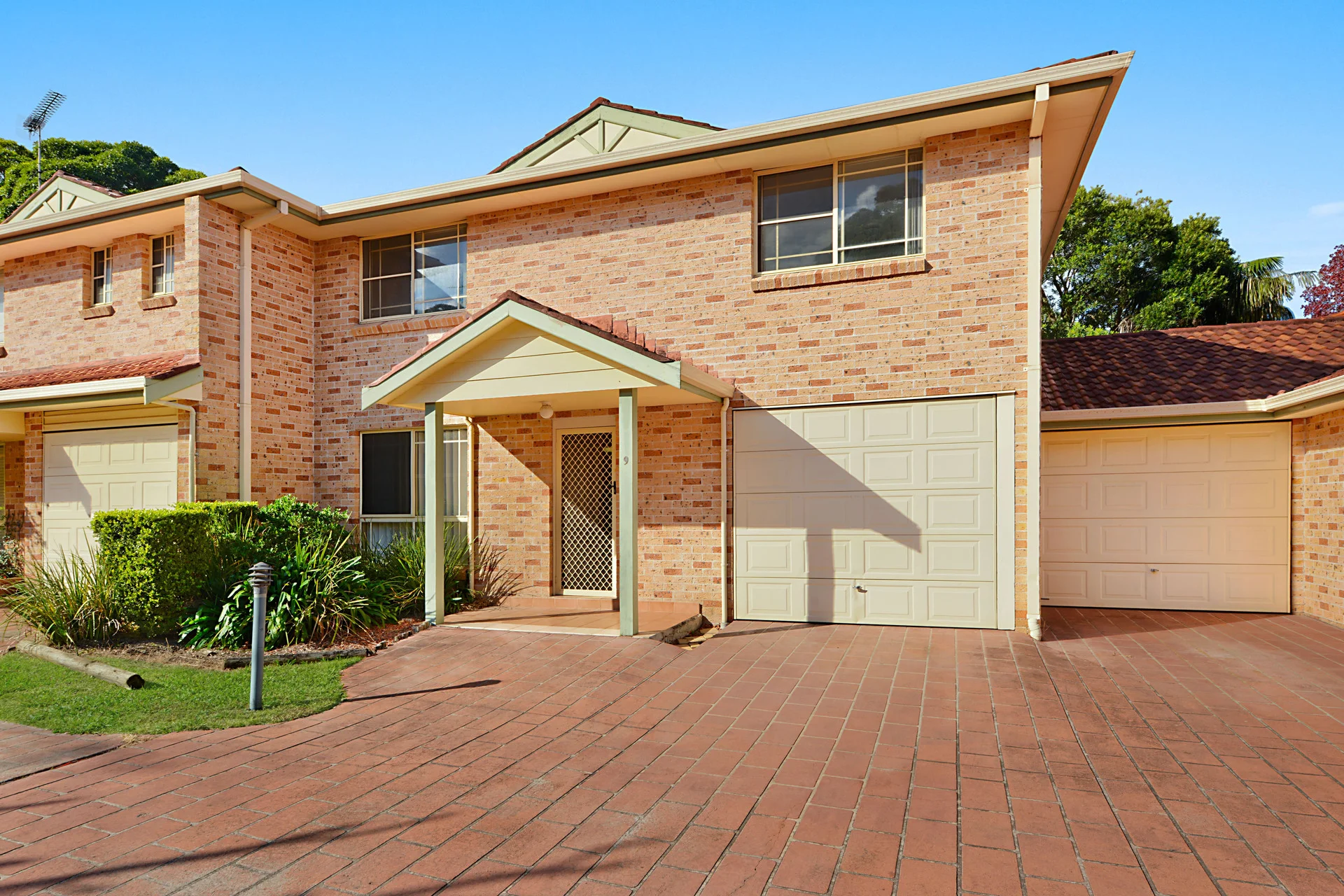 80 Flora Street, Kirrawee, NSW 2232