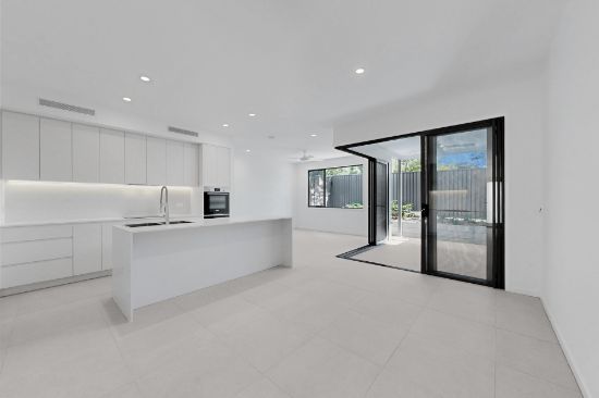 9/11 Stewart Road, Albany Creek, Qld 4035
