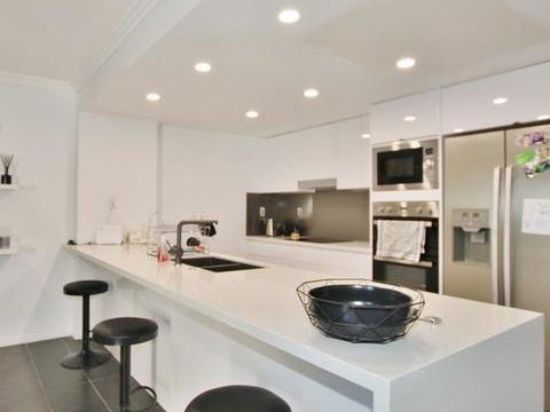 Room 3 7/15 Parkside Place, Norman Gardens, Qld 4701