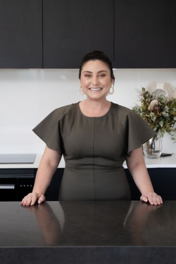 Tracey Seghabi - Real Estate Agent at Olive Hill Estate Agents - BULLI