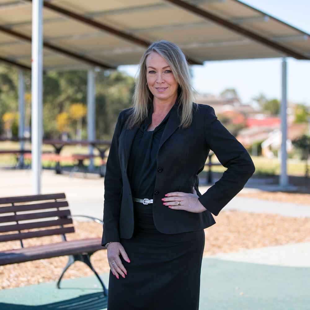 Tracy Hartwell - Real Estate Agent