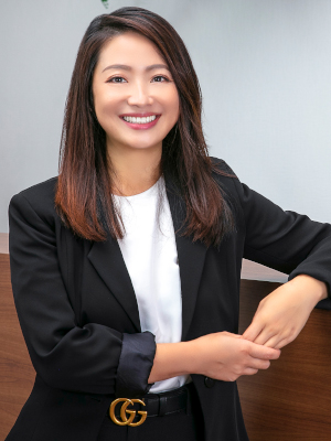 Tracy Zhang Real Estate Agent