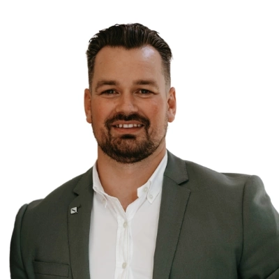 Travis Barff - Real Estate Agent