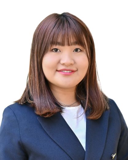 Trinh Tang - Real Estate Agent at Coco Ma Real Estate