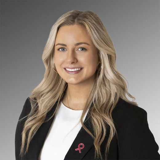 Tyra Pedretti - Real Estate Agent at Buxton - Highton