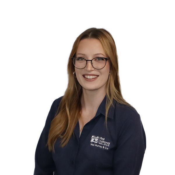 Shaniah Pontefract - Real Estate Agent