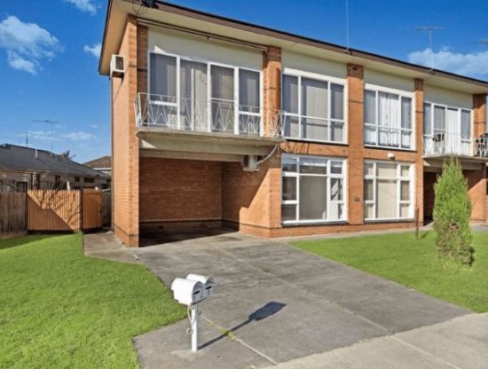 1/1 Castle Court, Bell Park, Vic 3215