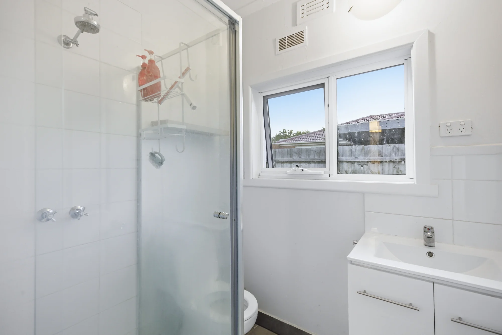 1/10 Shepreth Avenue, Noble Park, Vic 3174