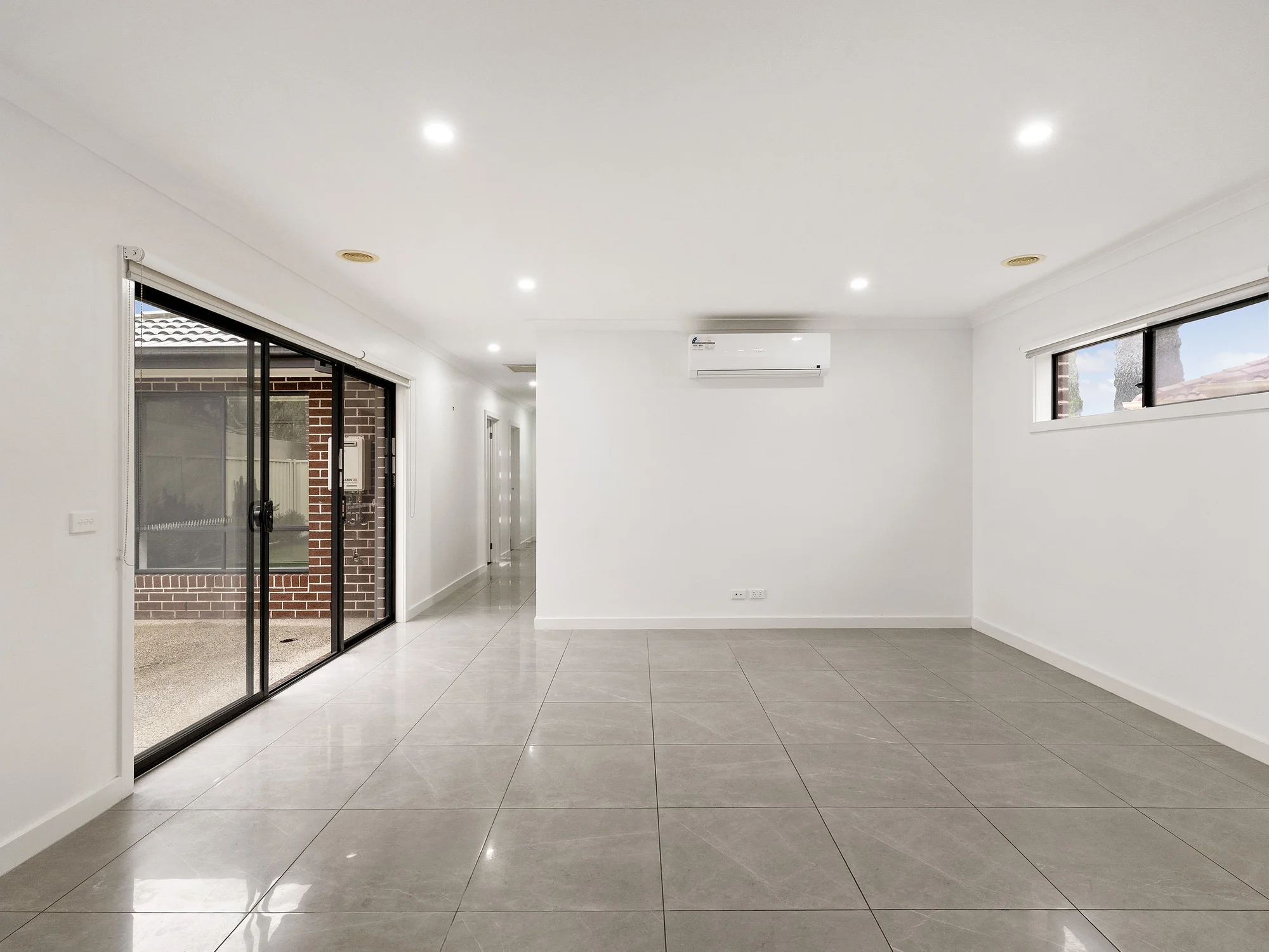 1/11 Benjamin Court, Sydenham, Vic 3037