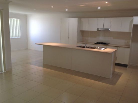 1/11 Carlin Street, Glenvale, Qld 4350