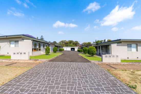 1/11 Leichhardt Street, Centenary Heights, Qld 4350