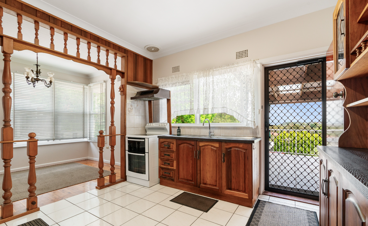 1/13 Mount Keira Rd, West Wollongong, NSW 2500 1/13 Mount Keira Rd, West Wollongong, NSW 2500