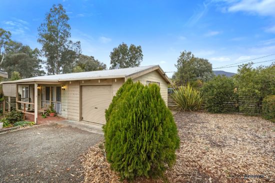 1/15 Tuohy Court, Eildon, Vic 3713