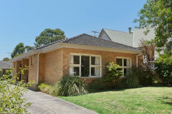 1/17 Garden Road, Camberwell, Vic 3124