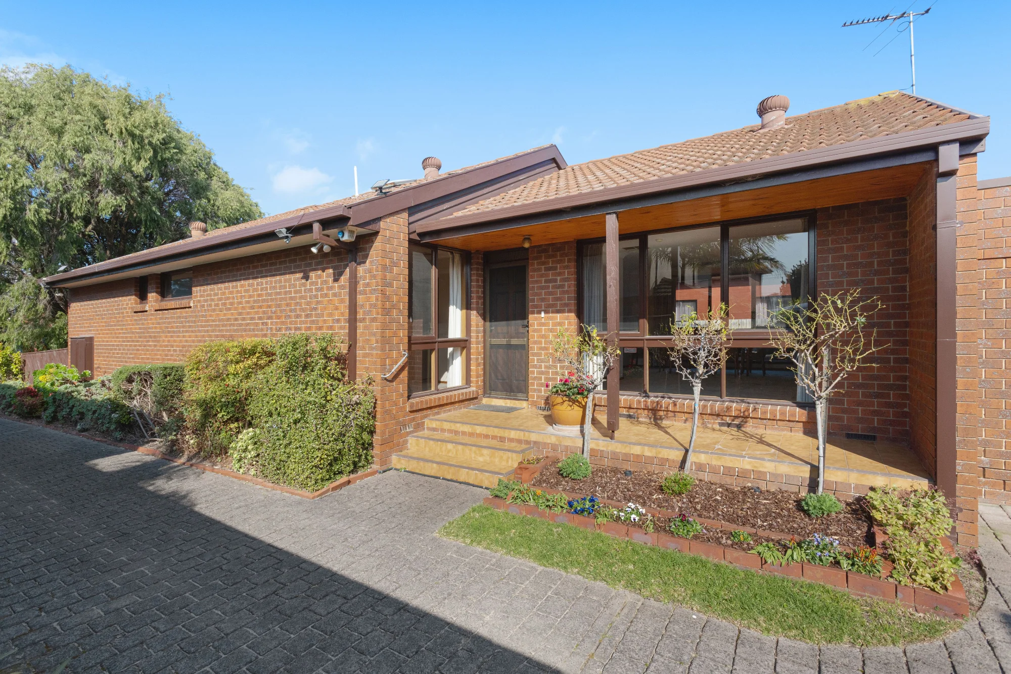 1/19 St Huberts Road, Carnegie VIC 3163