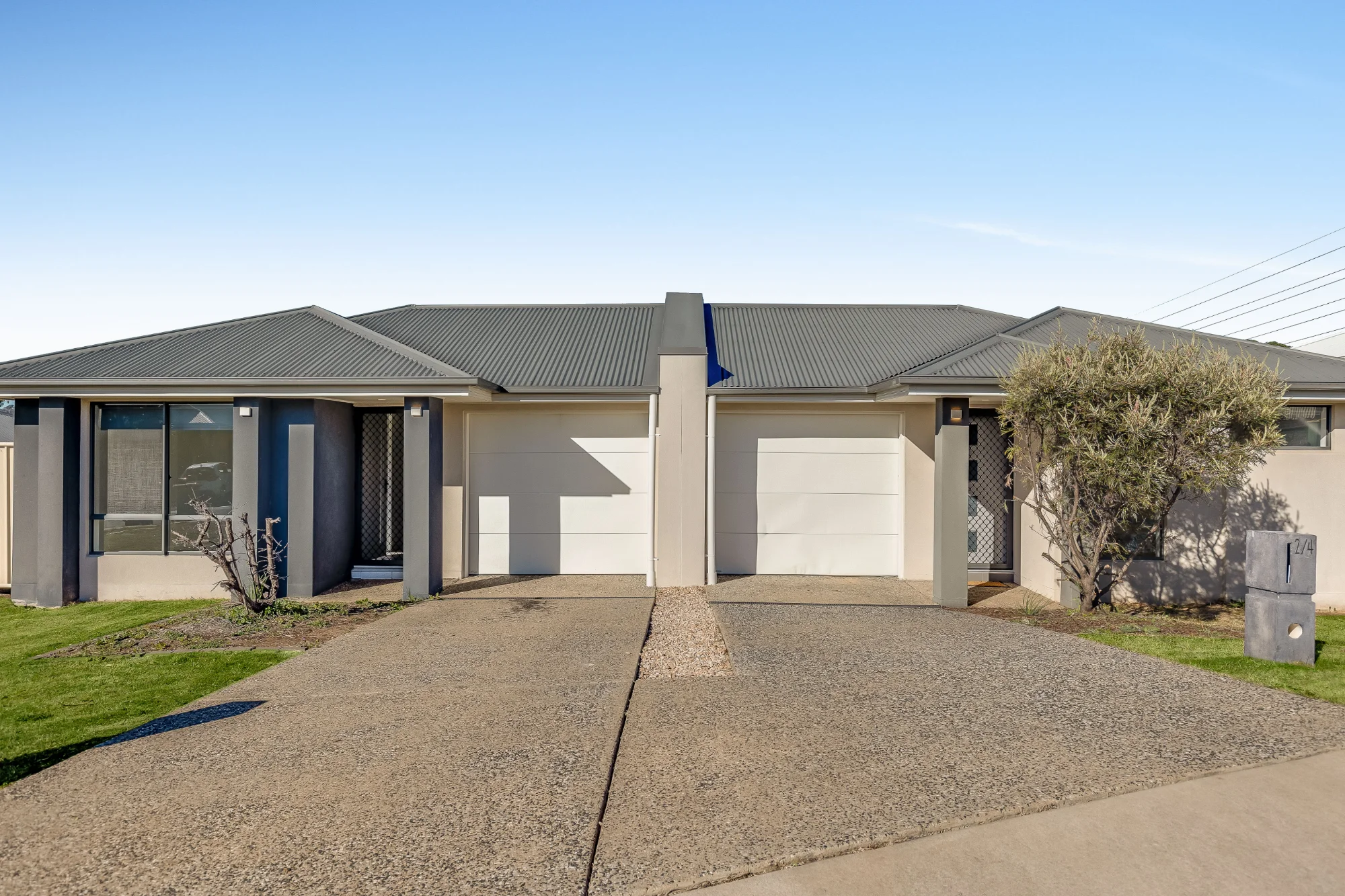 1 & 2/4 Minnett Street, Glenvale, Qld 4350
