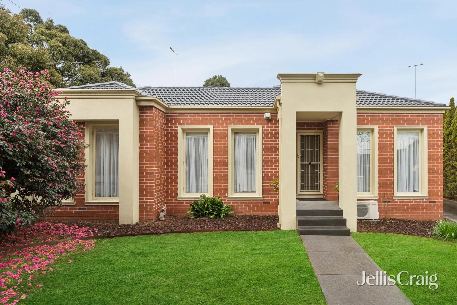 1/2 Martha Street, Donvale, Vic 3111