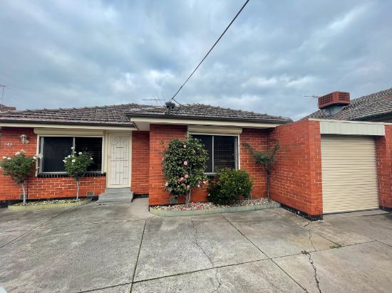 1/243 Keilor Road, Essendon, Vic 3040