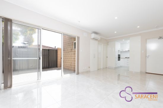 1/280 Harborne Street, Glendalough, WA 6016