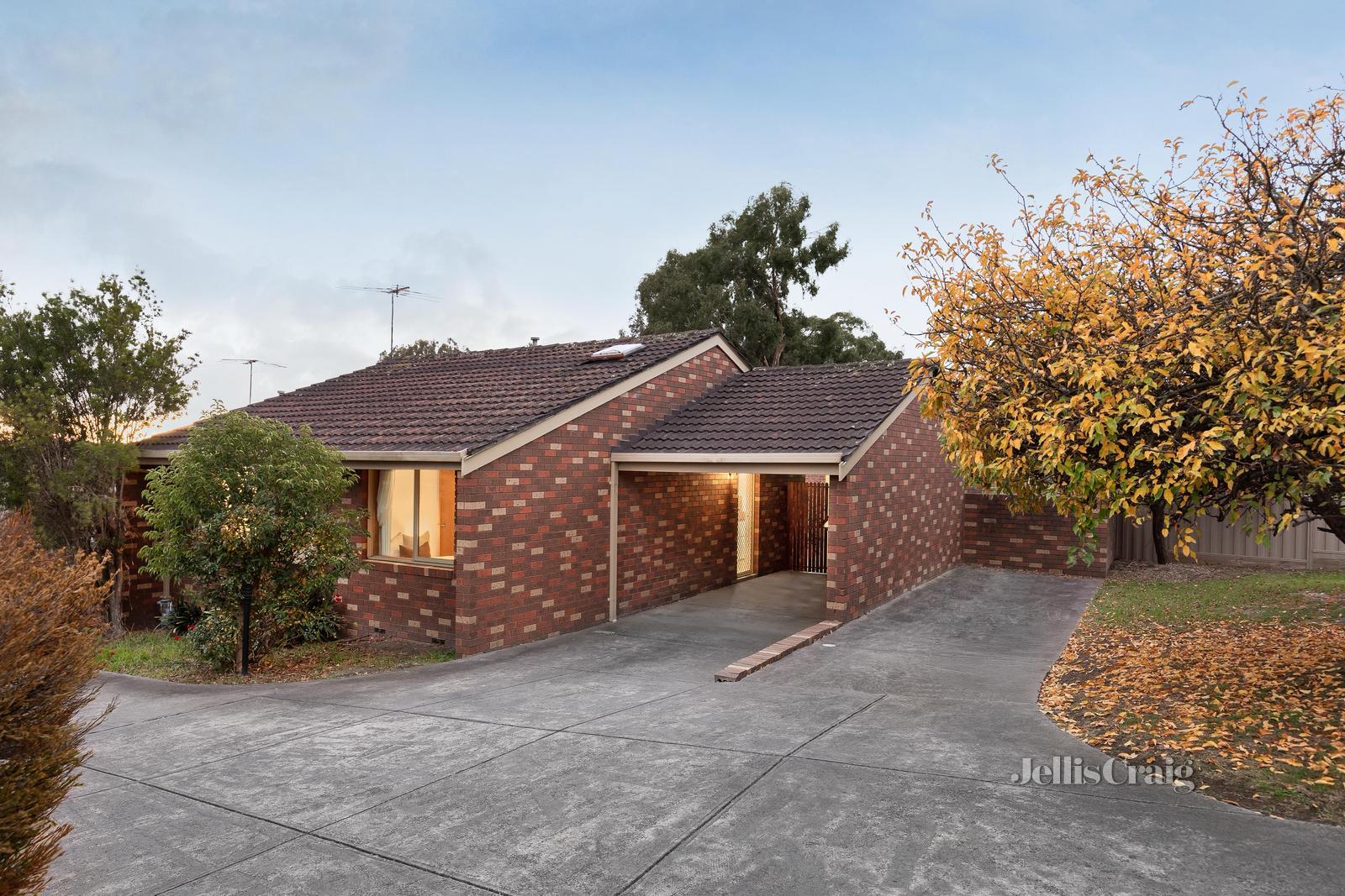 1/3 Wilson Avenue, Montmorency, Vic 3094 1/3 Wilson Avenue, Montmorency, Vic 3094
