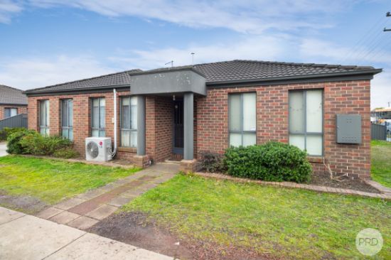 1/343 Gillies St North, Wendouree, Vic 3355