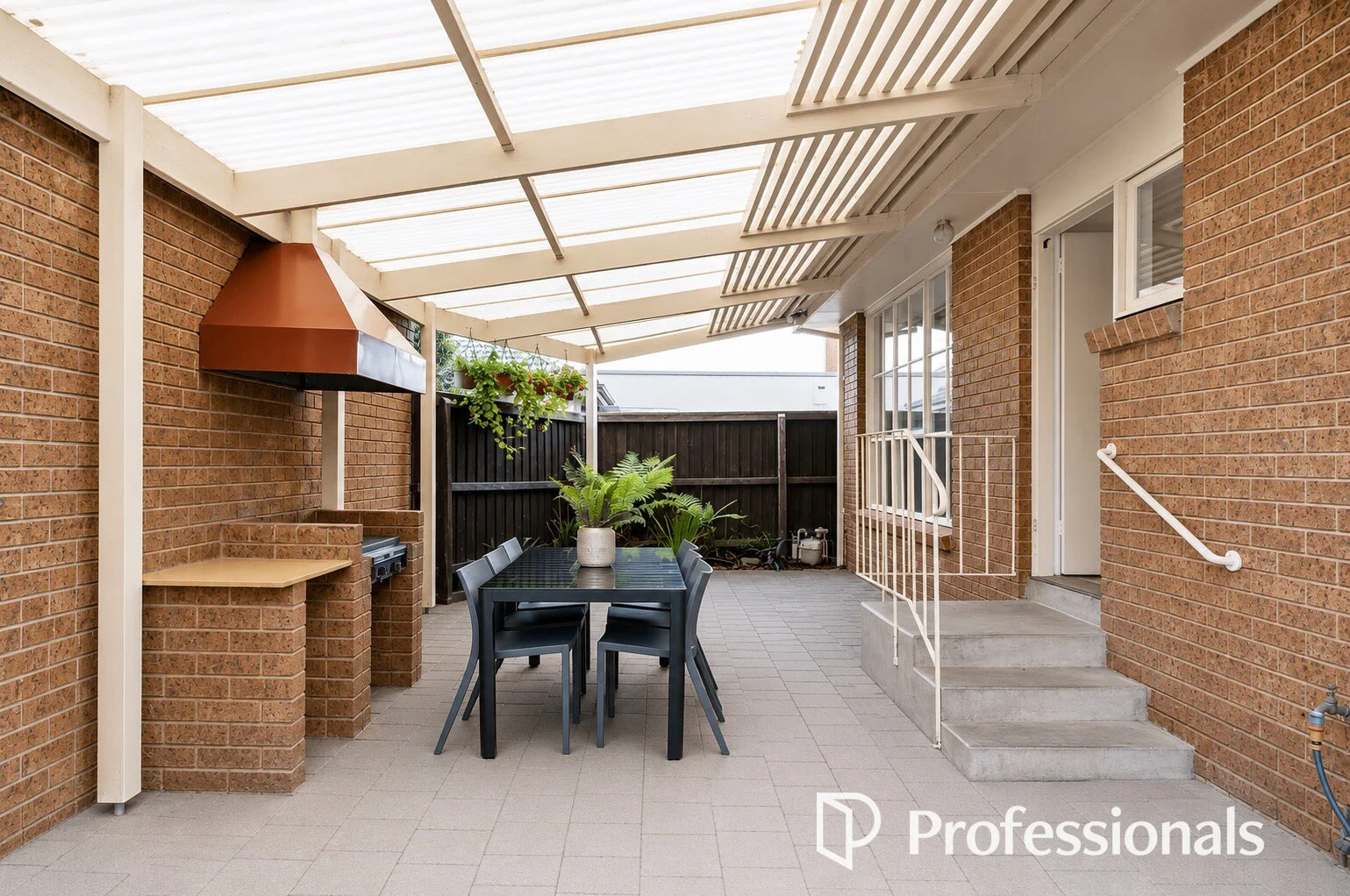 1/8 Malacca Street, McKinnon, Vic 3204