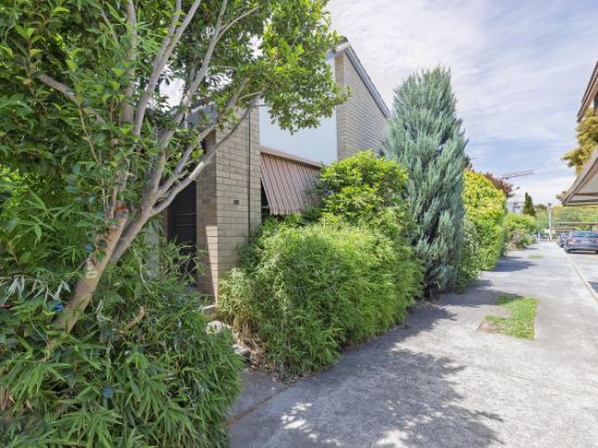 10/7 Kenilworth Parade, Ivanhoe, Vic 3079