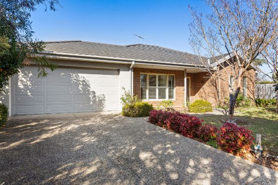10 Kenaud Avenue, Mount Eliza, Vic 3930