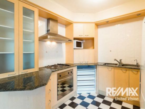 10D/182 Dornoch Terrace, Highgate Hill, Qld 4101