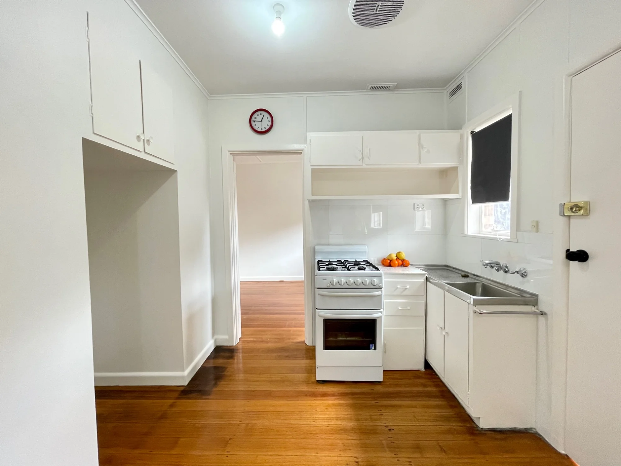 110a Commercial road, Footscray, Vic 3011