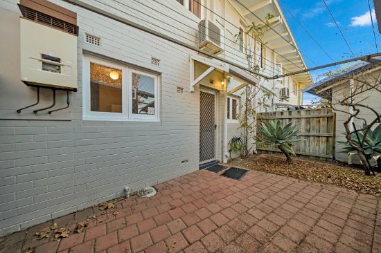13/3 Derrington Crescent, Balga, WA 6061