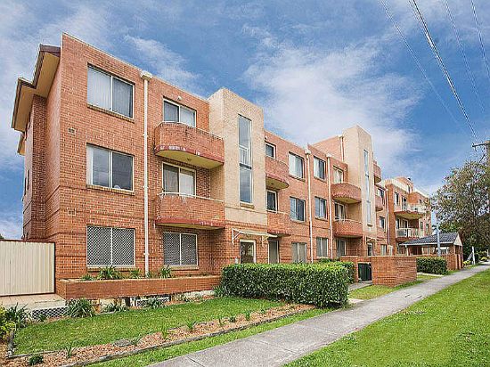 16/2-8 SHORT ROAD, Riverwood, NSW 2210