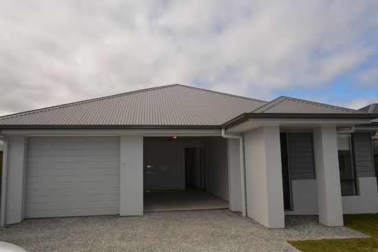17b Sheepdog Road, Park Ridge, Qld 4125