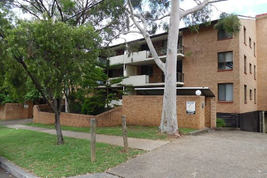 18/5-13 Dellwood Street, Bankstown, NSW 2200