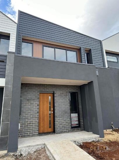 19 Whitecross Drive, Thornhill Park, Vic 3335