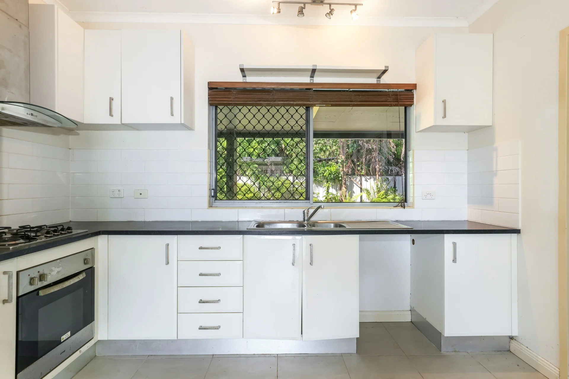 2/10 Radford Court, Coconut Grove, NT 0810