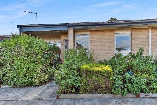 2/10 Yarraduct Place South, Croydon, Vic 3136
