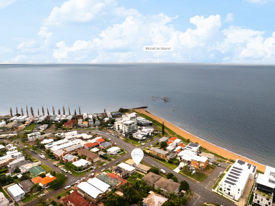 2/109 Prince Edward Parade, Scarborough, Qld 4020