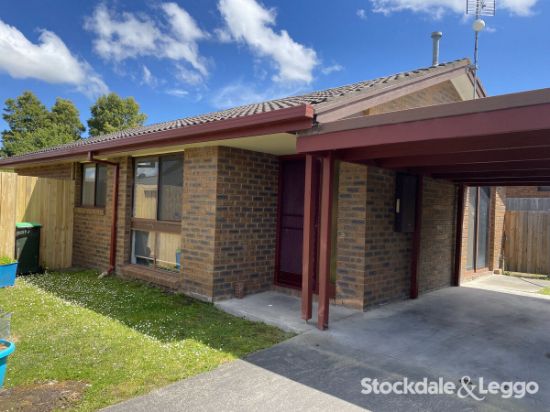 2/11 Auchterlonie Crescent, Churchill, Vic 3842