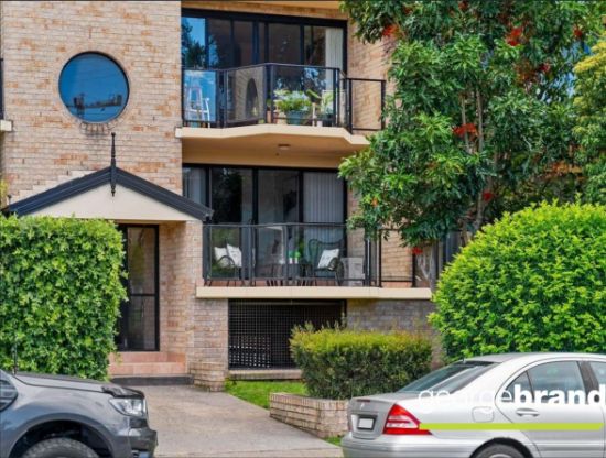 2/11 Riou Street, Gosford, NSW 2250