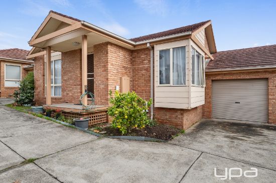 2/111 Howitt Street, Soldiers Hill, Vic 3350