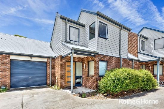 2/12 Emily Street, St Albans, Vic 3021