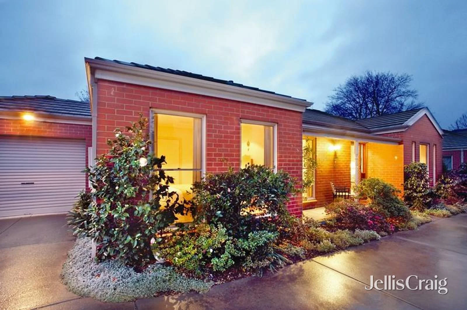 2/12 Exeter Street, Lake Wendouree, Vic 3350