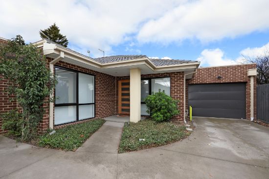 2/12 Ivan Crescent, Hampton Park, Vic 3976