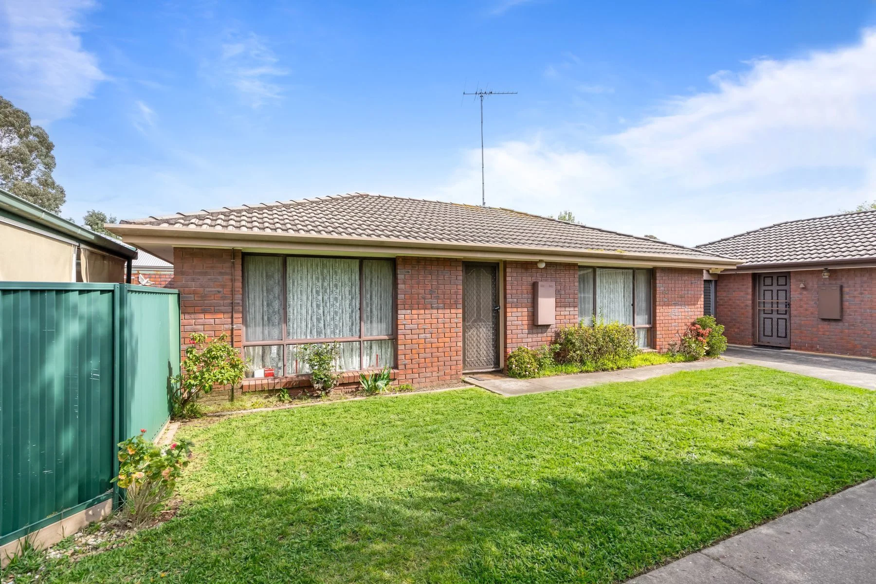 2/12 Vale Street, Alfredton, Vic 3350