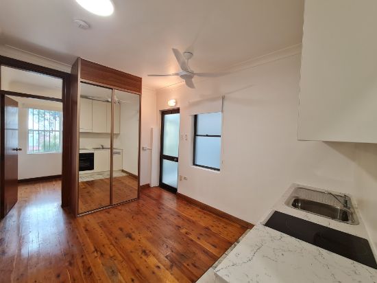 2/126 King Street, Newtown, NSW 2042