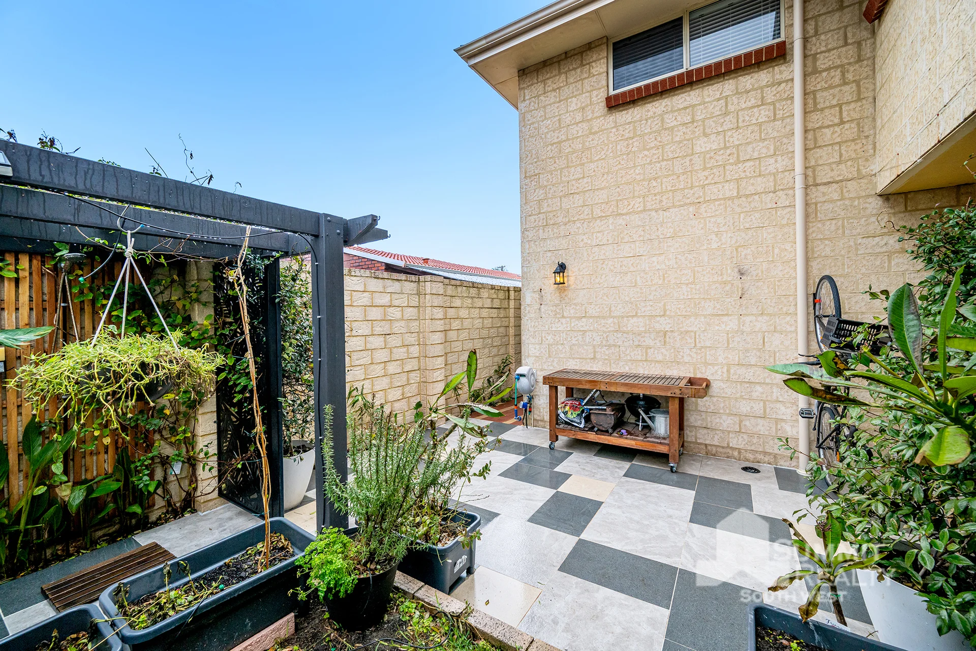 2/13 Symmons Street, Bunbury, WA 6230