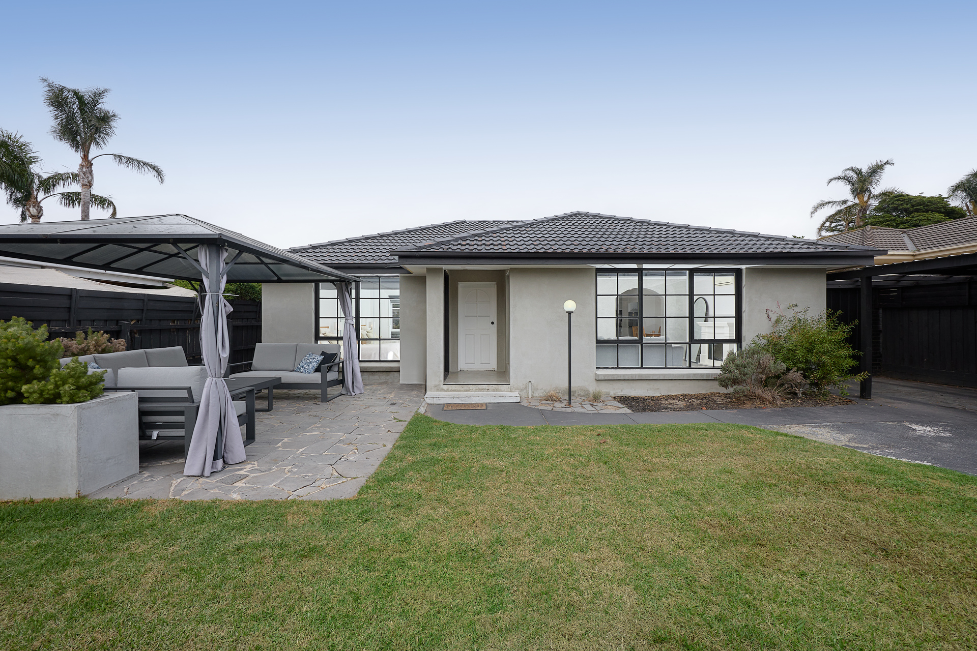 2/132 Lower Dandenong Road, Parkdale, Vic 3195 2/132 Lower Dandenong Road, Parkdale, Vic 3195